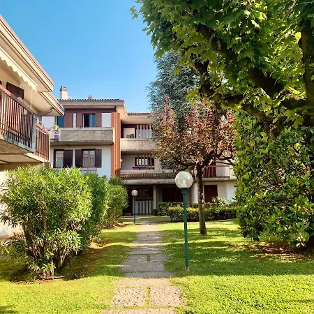 Azalea Apt Apartamento Sirmione