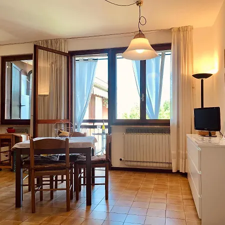 Azalea Apt Sirmione