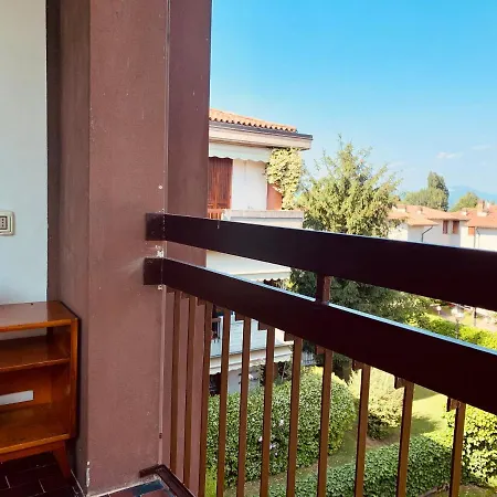 Azalea Apt Sirmione