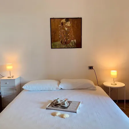 Azalea Apt Apartamento