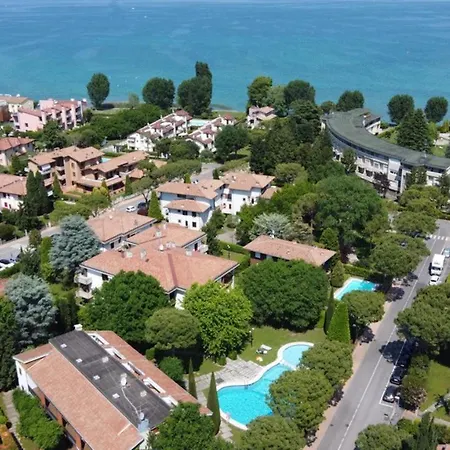 Azalea Apt Lägenhet Sirmione