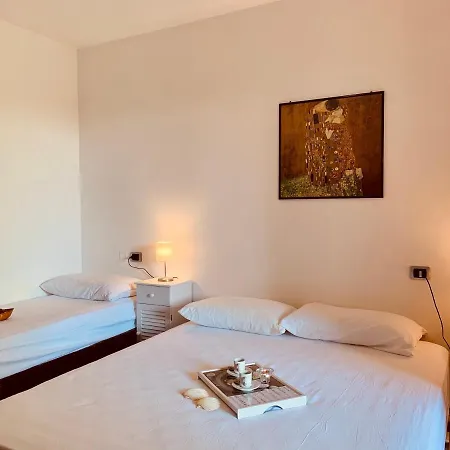 Azalea Apt * Sirmione